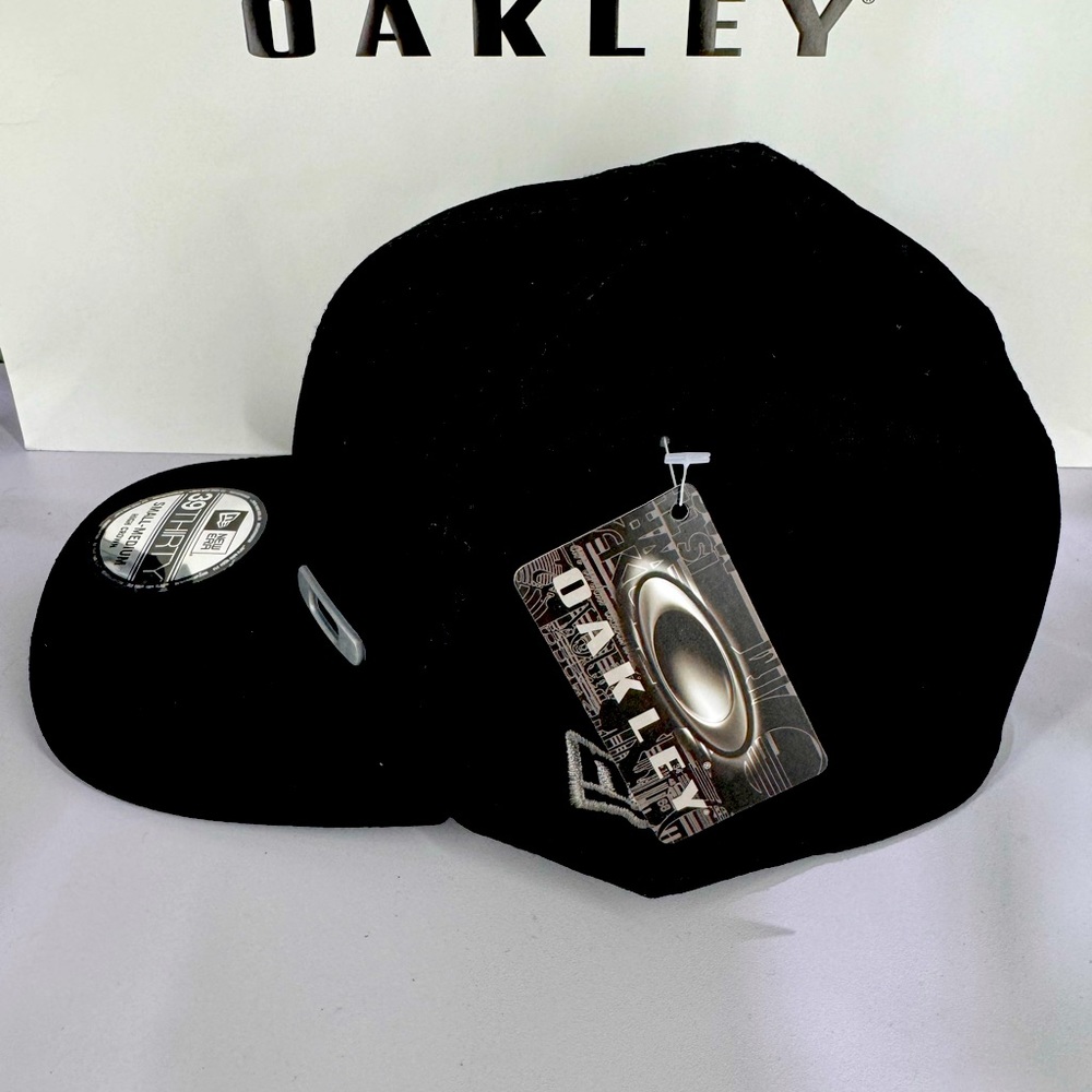 Oakley flexfit Tin foil hat S/M